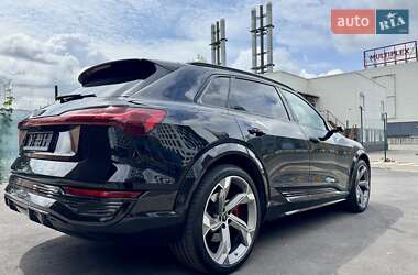 Внедорожник / Кроссовер Audi SQ8 e-tron 2023 в 