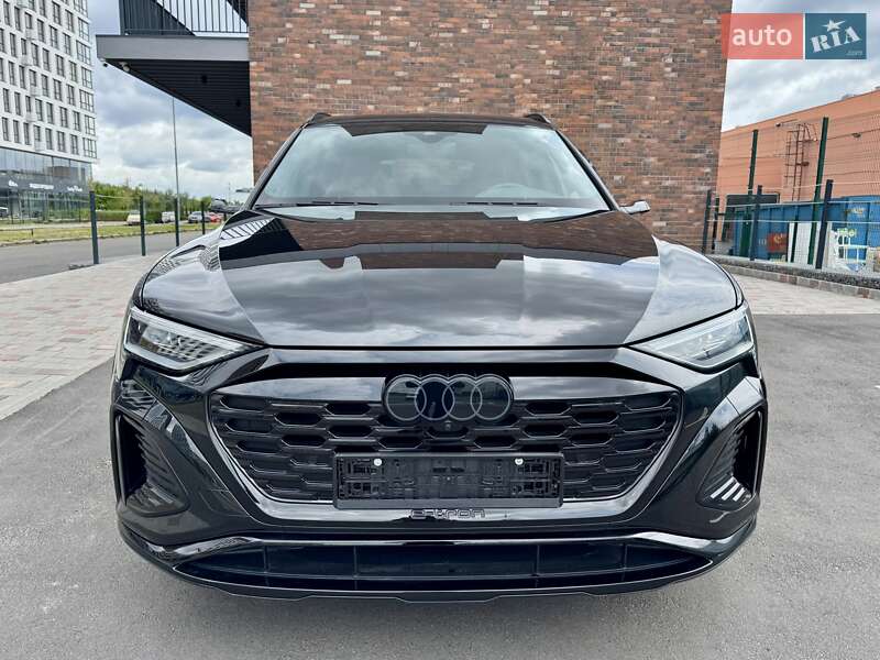 Внедорожник / Кроссовер Audi SQ8 e-tron 2023 в Киеве