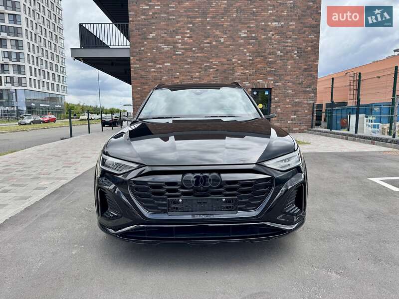 Внедорожник / Кроссовер Audi SQ8 e-tron 2023 в Киеве