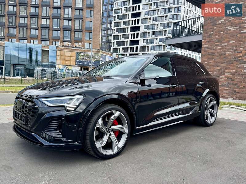 Внедорожник / Кроссовер Audi SQ8 e-tron 2023 в Киеве
