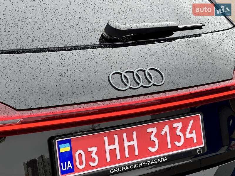 Внедорожник / Кроссовер Audi SQ8 e-tron 2023 в Киеве