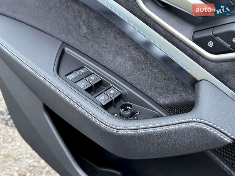 Внедорожник / Кроссовер Audi SQ8 e-tron 2023 в Киеве