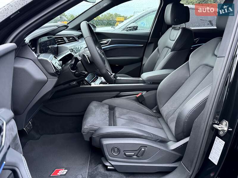 Внедорожник / Кроссовер Audi SQ8 e-tron 2023 в Киеве