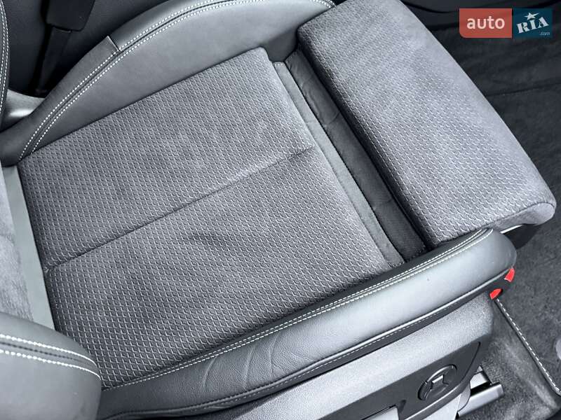 Внедорожник / Кроссовер Audi SQ8 e-tron 2023 в Киеве