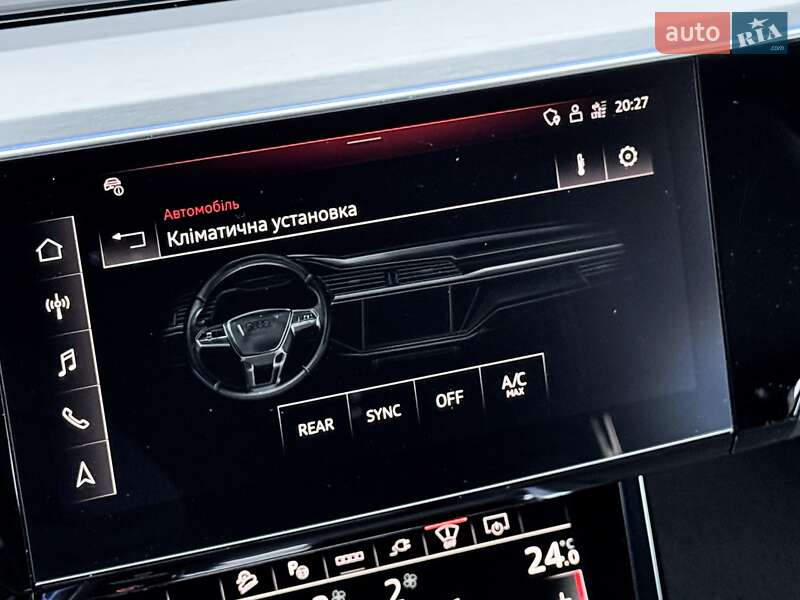 Внедорожник / Кроссовер Audi SQ8 e-tron 2023 в Киеве