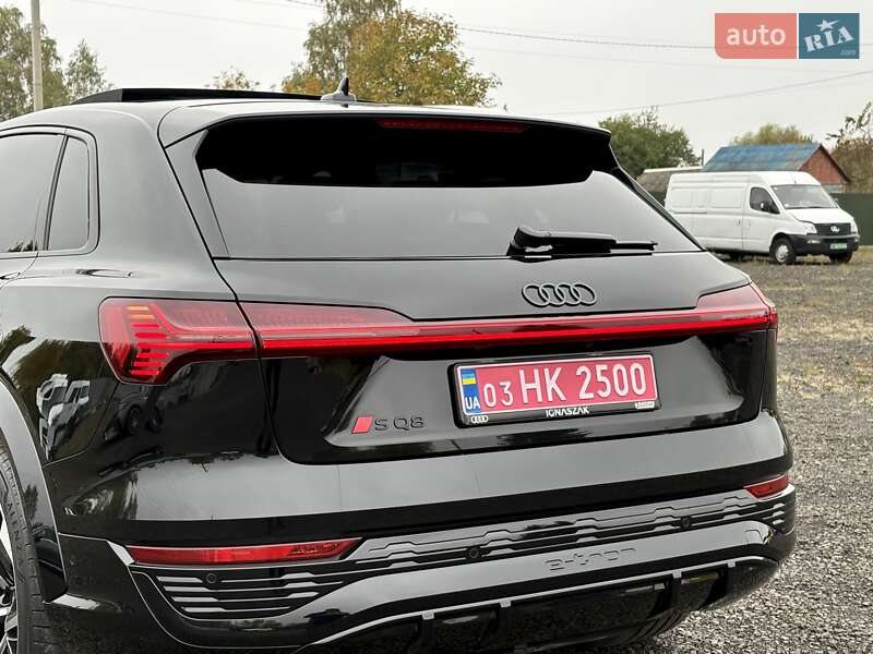 Позашляховик / Кросовер Audi SQ8 e-tron 2024 в Ковелі