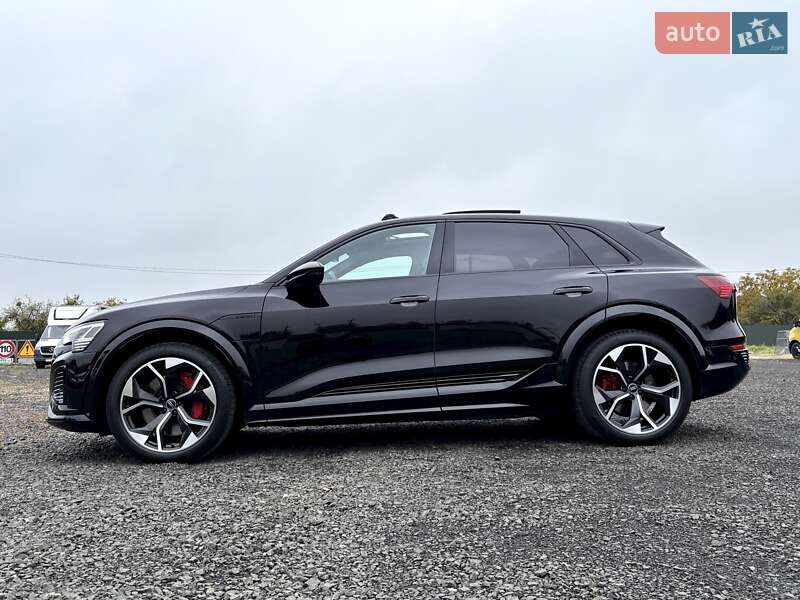 Позашляховик / Кросовер Audi SQ8 e-tron 2024 в Ковелі