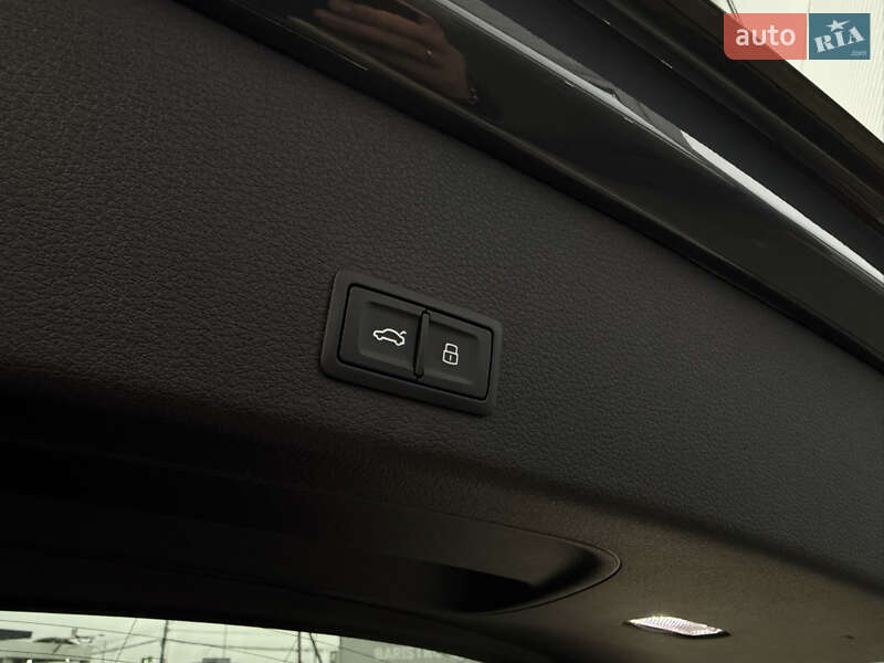 Внедорожник / Кроссовер Audi SQ8 e-tron 2023 в Мукачево