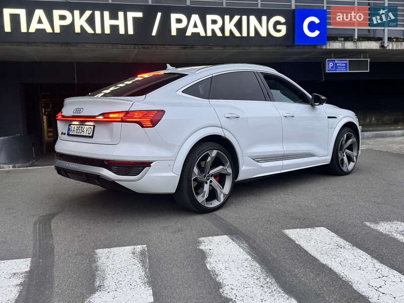 Внедорожник / Кроссовер Audi SQ8 e-tron 2023 в Киеве