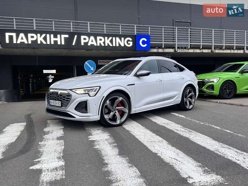 Внедорожник / Кроссовер Audi SQ8 e-tron 2023 в Киеве