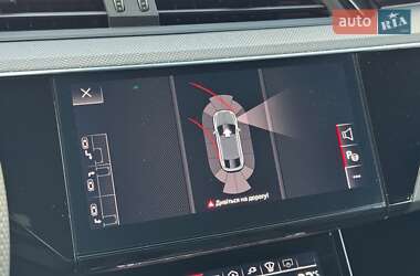 Внедорожник / Кроссовер Audi SQ8 Sportback e-tron 2023 в 