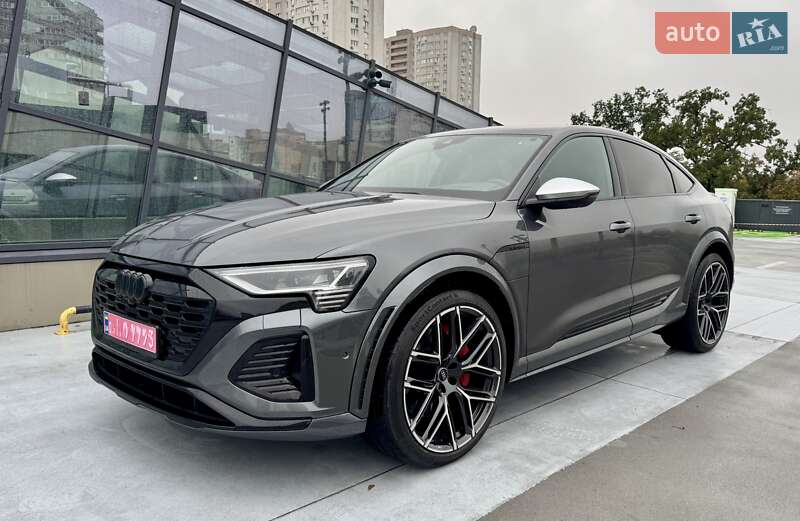 Внедорожник / Кроссовер Audi SQ8 Sportback e-tron 2024 в Киеве