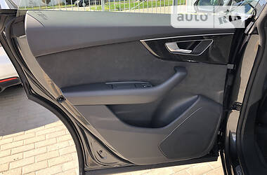 Позашляховик / Кросовер Audi SQ8 2022 в Полтаві