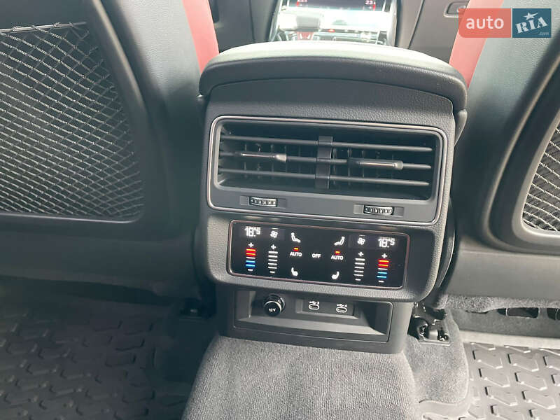 Внедорожник / Кроссовер Audi SQ8 2021 в Киеве