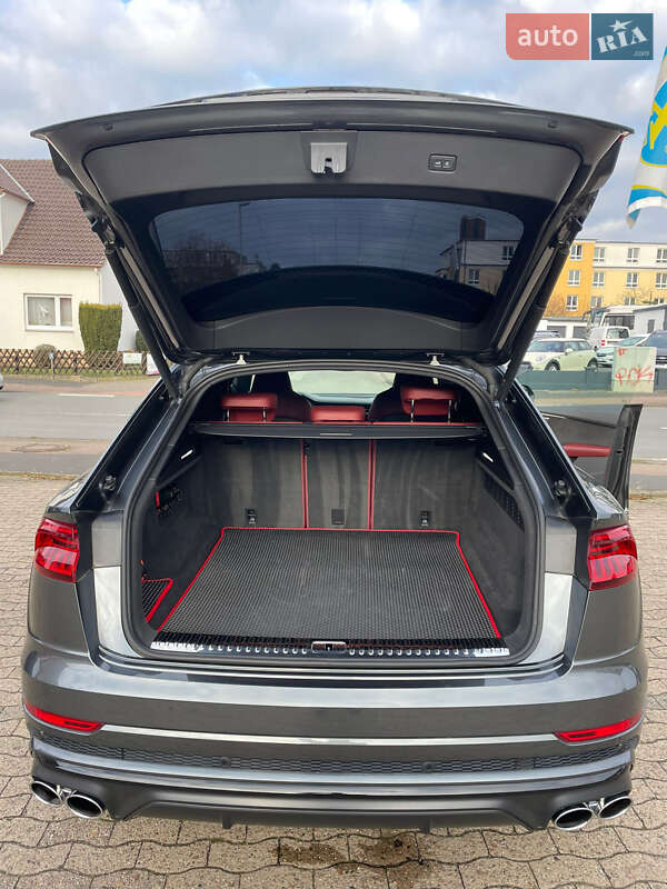 Внедорожник / Кроссовер Audi SQ8 2021 в Киеве