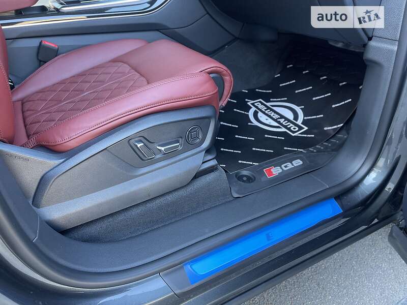 Внедорожник / Кроссовер Audi SQ8 2022 в Киеве