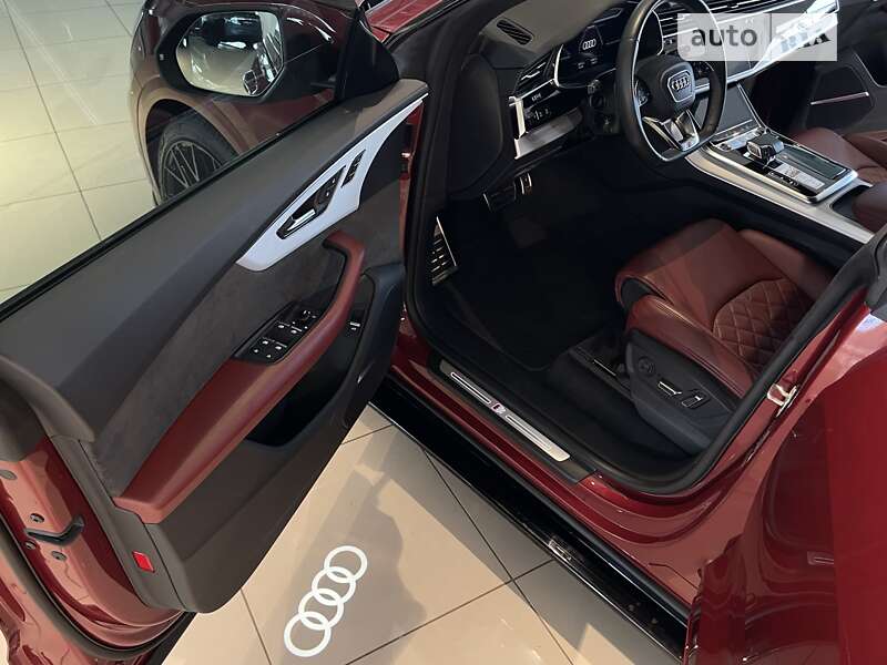 Позашляховик / Кросовер Audi SQ8 2021 в Києві
