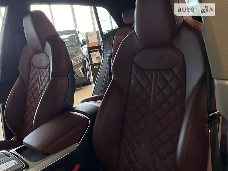 Позашляховик / Кросовер Audi SQ8 2021 в Києві