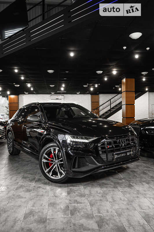 Внедорожник / Кроссовер Audi SQ8 2020 в Ужгороде