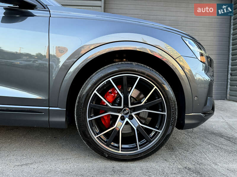 Внедорожник / Кроссовер Audi SQ8 2020 в Киеве