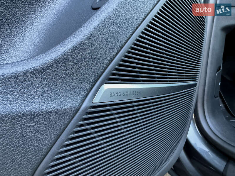 Внедорожник / Кроссовер Audi SQ8 2020 в Киеве