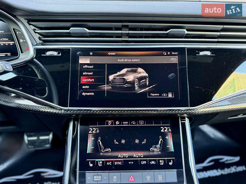 Внедорожник / Кроссовер Audi SQ8 2020 в Киеве