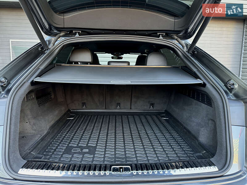 Внедорожник / Кроссовер Audi SQ8 2020 в Киеве