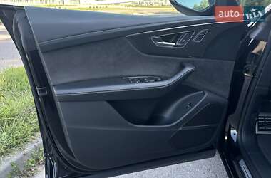 Внедорожник / Кроссовер Audi SQ8 2019 в 