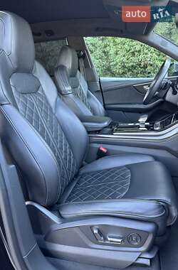 Внедорожник / Кроссовер Audi SQ8 2019 в 