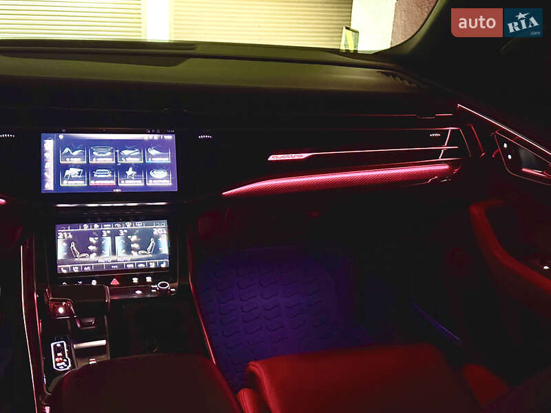 Внедорожник / Кроссовер Audi SQ8 2020 в Киеве
