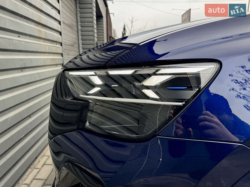 Позашляховик / Кросовер Audi SQ8 2021 в Києві