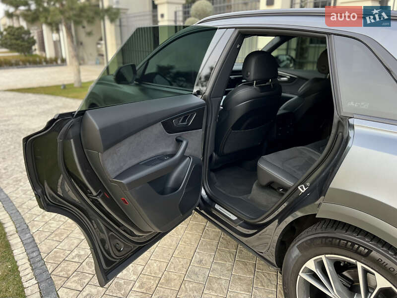 Позашляховик / Кросовер Audi SQ8 2024 в Одесі