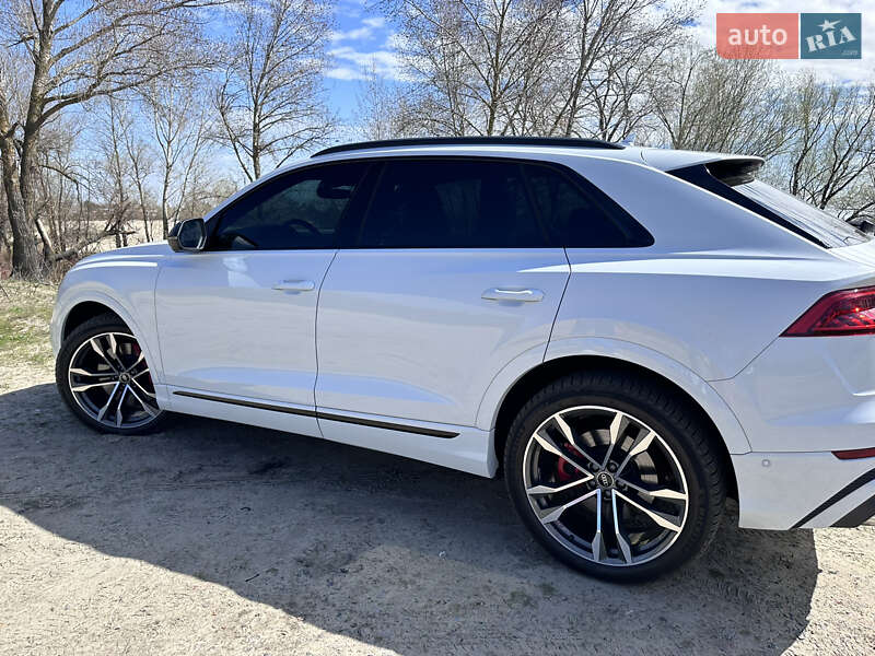 Позашляховик / Кросовер Audi SQ8 2022 в Києві