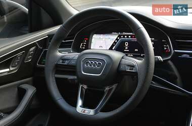 Позашляховик / Кросовер Audi SQ8 2024 в 
