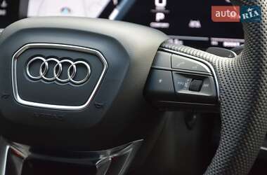 Позашляховик / Кросовер Audi SQ8 2024 в 