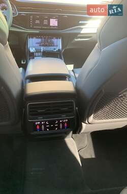 Внедорожник / Кроссовер Audi SQ8 2024 в 