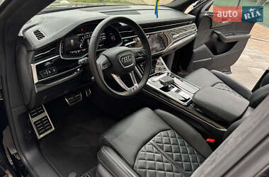 Внедорожник / Кроссовер Audi SQ8 2021 в 
