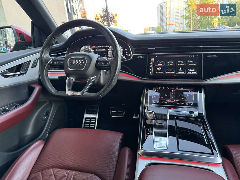 Позашляховик / Кросовер Audi SQ8 2021 в Києві