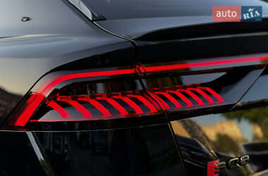 Позашляховик / Кросовер Audi SQ8 2020 в 