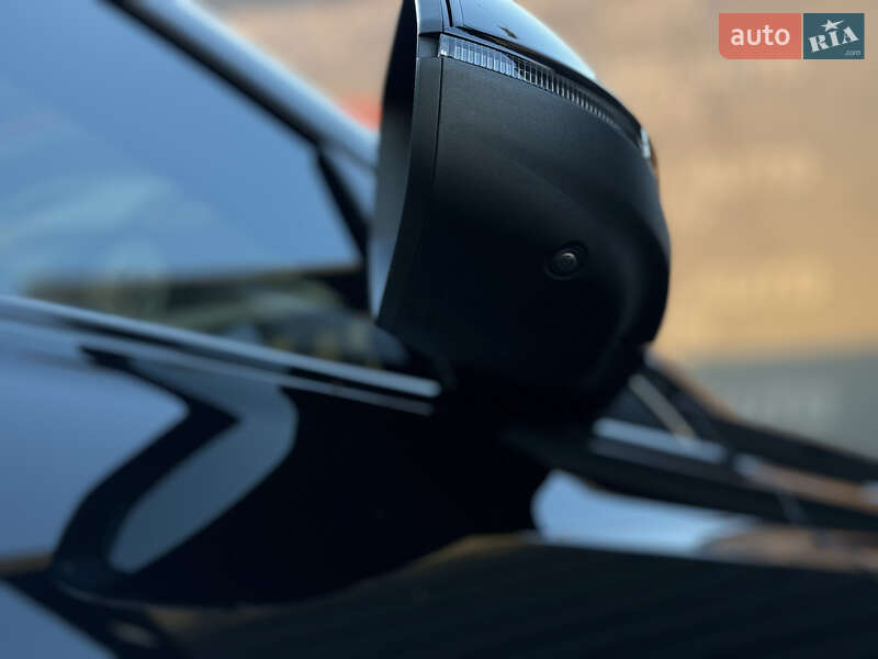Позашляховик / Кросовер Audi SQ8 2020 в Вінниці