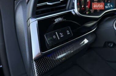 Позашляховик / Кросовер Audi SQ8 2020 в 