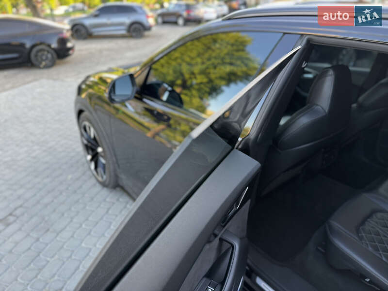 Позашляховик / Кросовер Audi SQ8 2020 в Вінниці