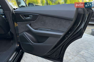Позашляховик / Кросовер Audi SQ8 2020 в 