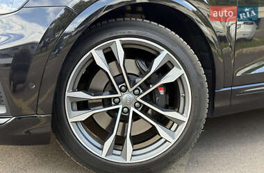 Внедорожник / Кроссовер Audi SQ8 2019 в 