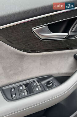 Внедорожник / Кроссовер Audi SQ8 2020 в 
