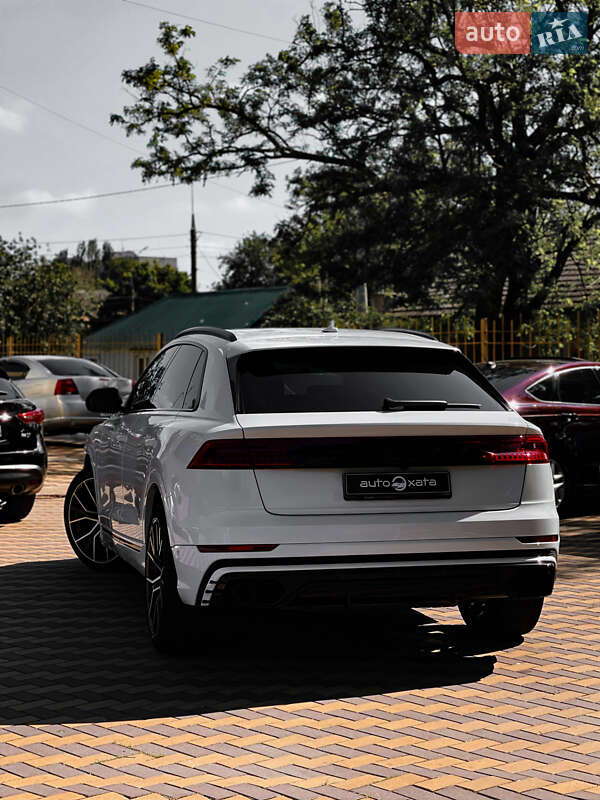 Внедорожник / Кроссовер Audi SQ8 2020 в Николаеве