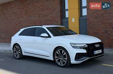 Внедорожник / Кроссовер Audi SQ8 2021 в 