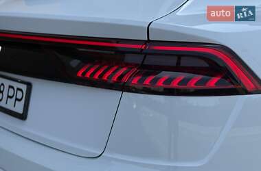 Внедорожник / Кроссовер Audi SQ8 2021 в 