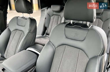 Внедорожник / Кроссовер Audi SQ8 2021 в 