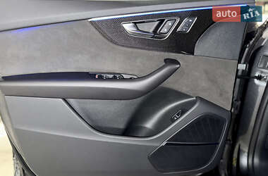 Внедорожник / Кроссовер Audi SQ8 2021 в 